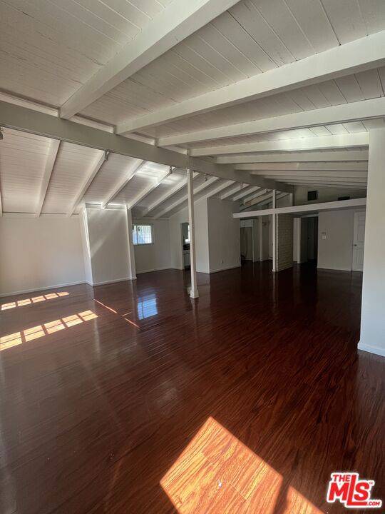 Reseda, CA 91335,8227 LINDLEY AVE