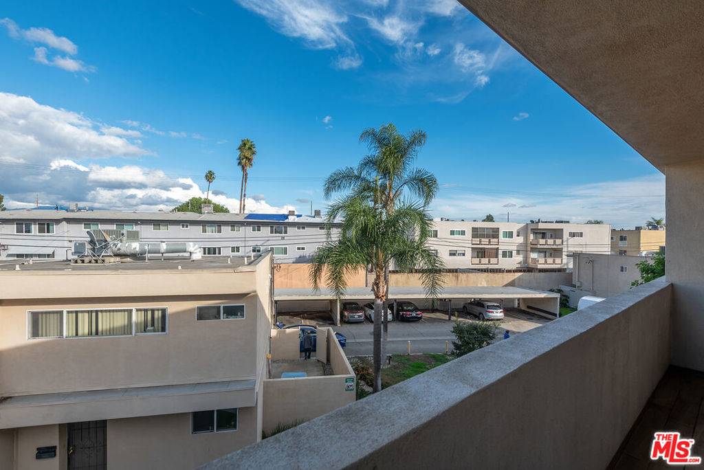 North Hollywood, CA 91606,6227 Morse AVE #307