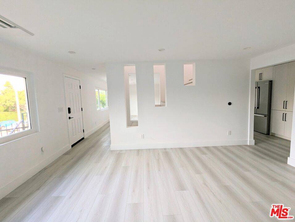 Santa Monica, CA 90404,1917 11th ST #1