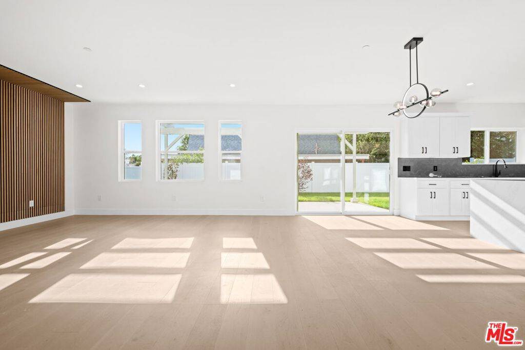 Sylmar, CA 91342,12925 El Dorado AVE