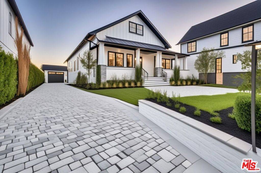 Los Angeles, CA 90006,1207 S Harvard BLVD