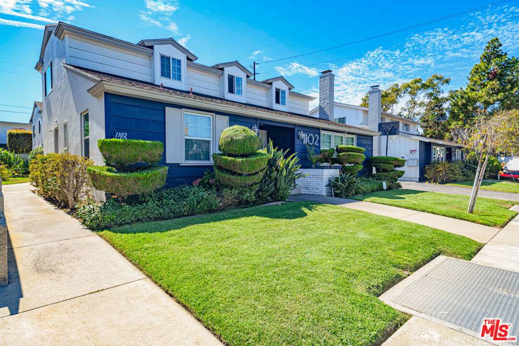 Redondo Beach, CA 90277,1102 Barbara ST