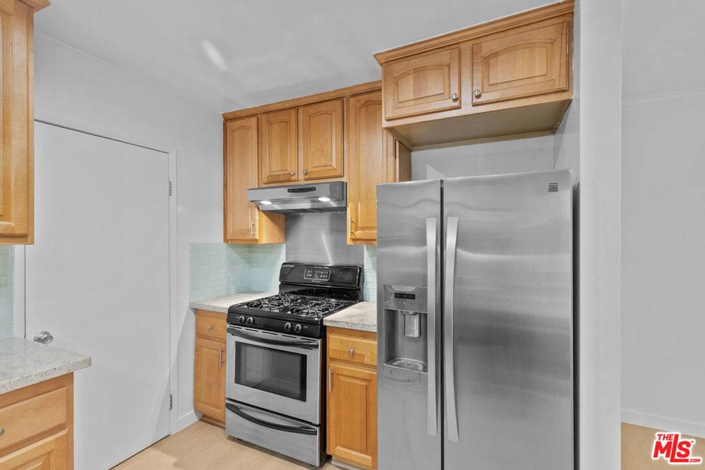 Santa Monica, CA 90404,1234 19th ST #B