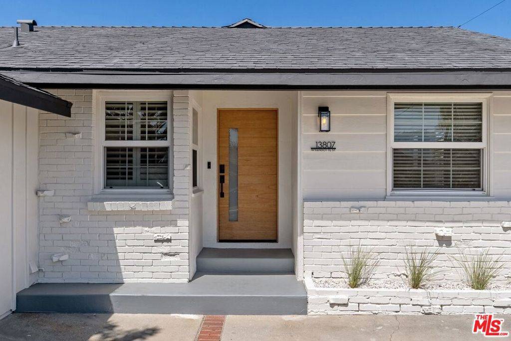 Van Nuys, CA 91405,13807 Wyandotte ST