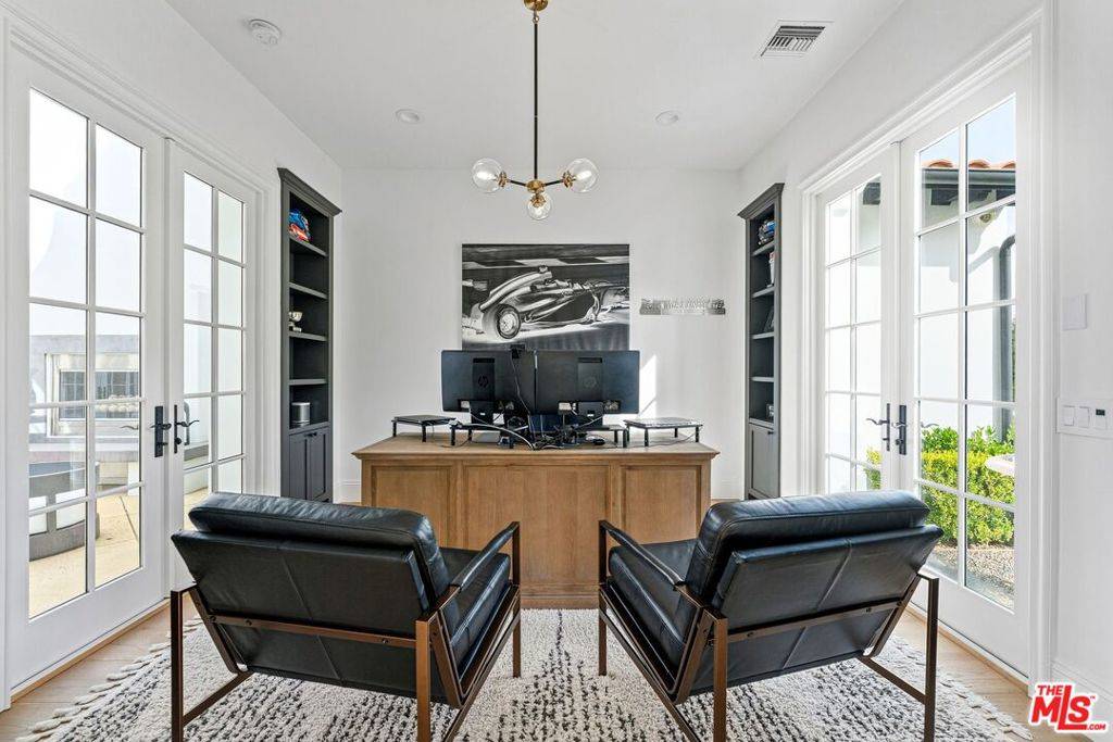 Calabasas, CA 91302,25431 Prado De Las Fresas