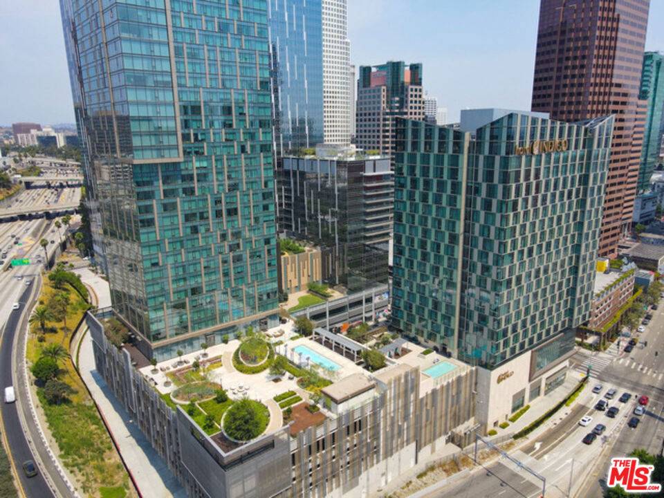 Los Angeles, CA 90017,889 Francisco ST #2406