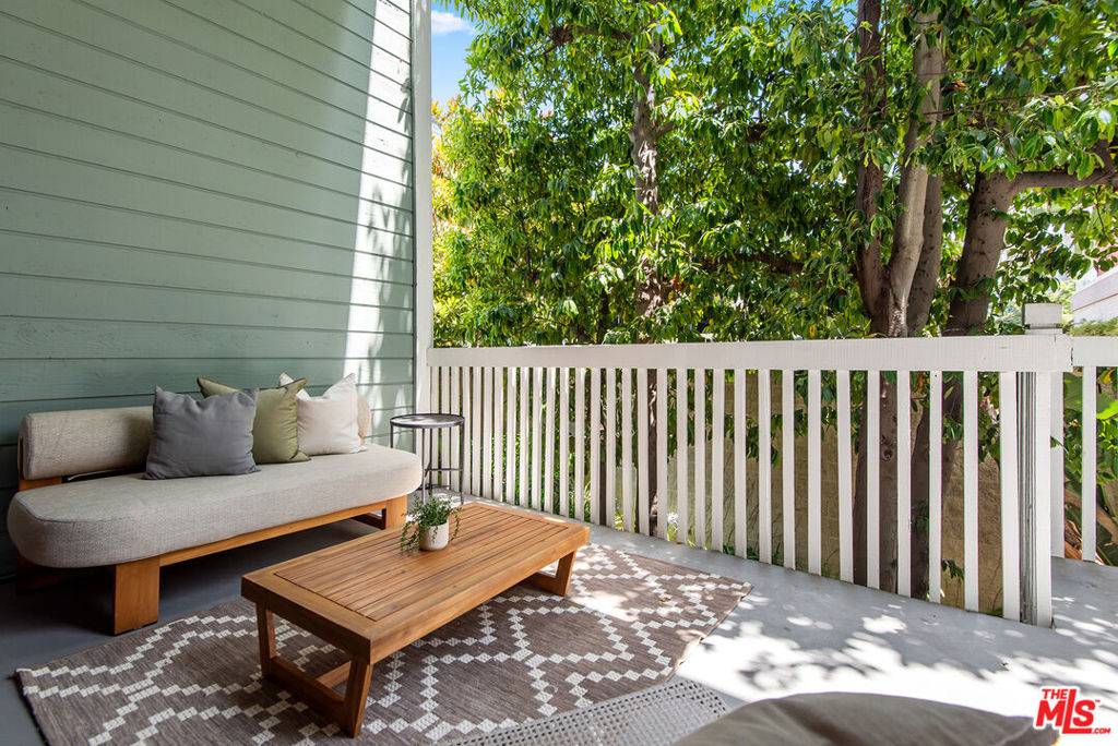 Marina Del Rey, CA 90292,3516 Via Dolce