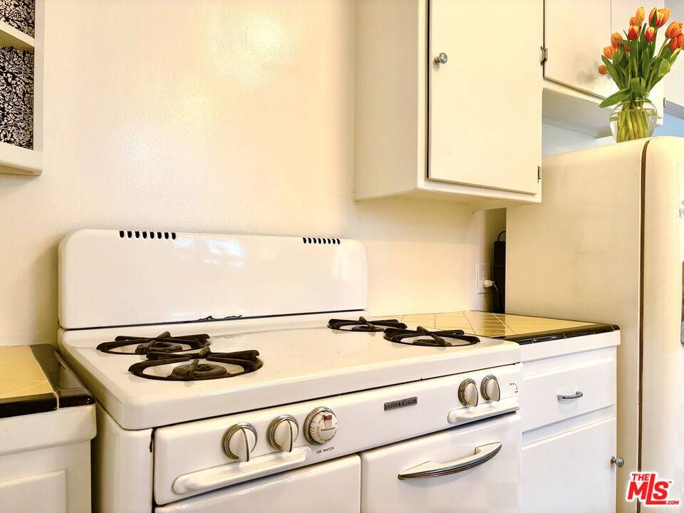 Santa Monica, CA 90403,1325 Washington AVE #B