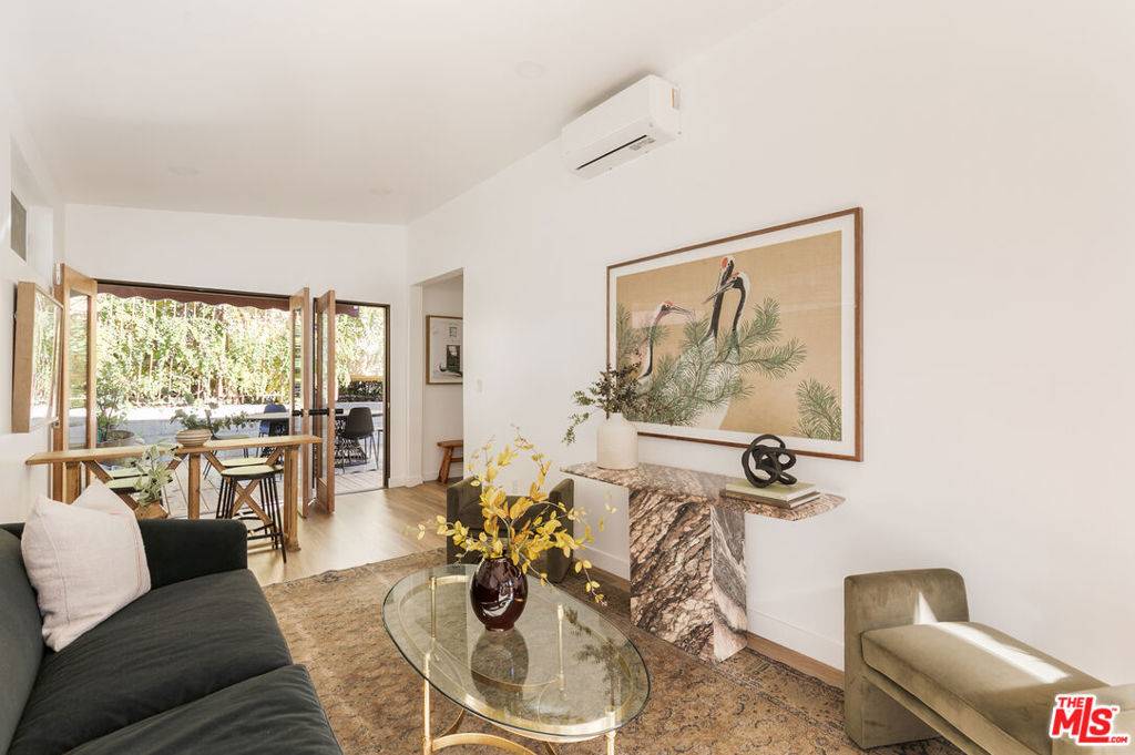 Los Angeles, CA 90065,305 W Avenue 38