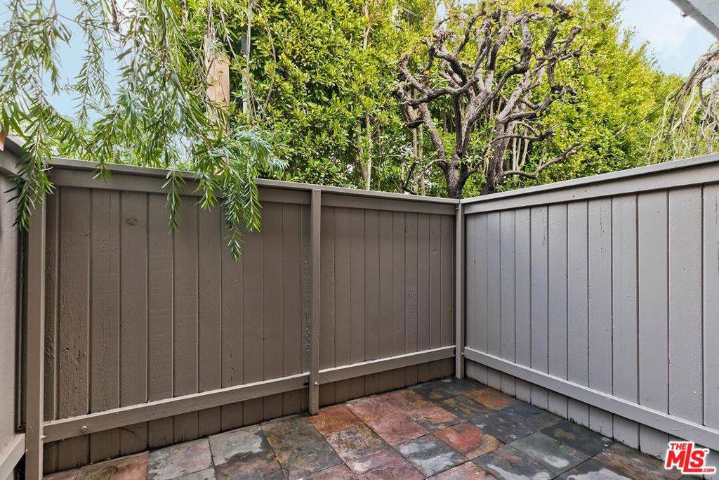 Santa Monica, CA 90403,1013 21st ST #B