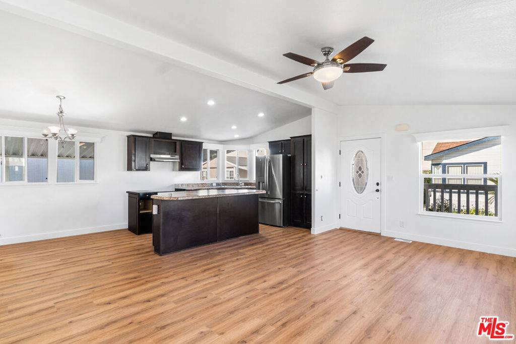 Artesia, CA 90701,19127 Pioneer BLVD #30