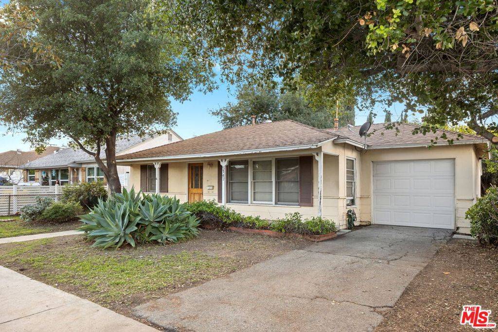 Tarzana, CA 91356,5147 Garden Grove AVE