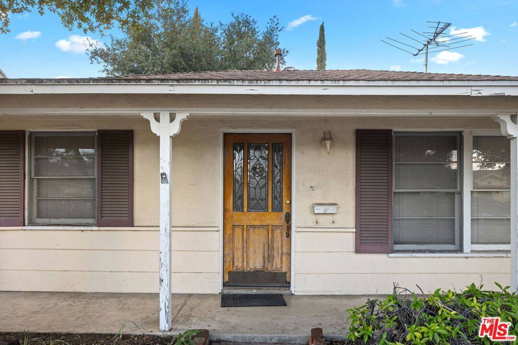 Tarzana, CA 91356,5147 Garden Grove AVE