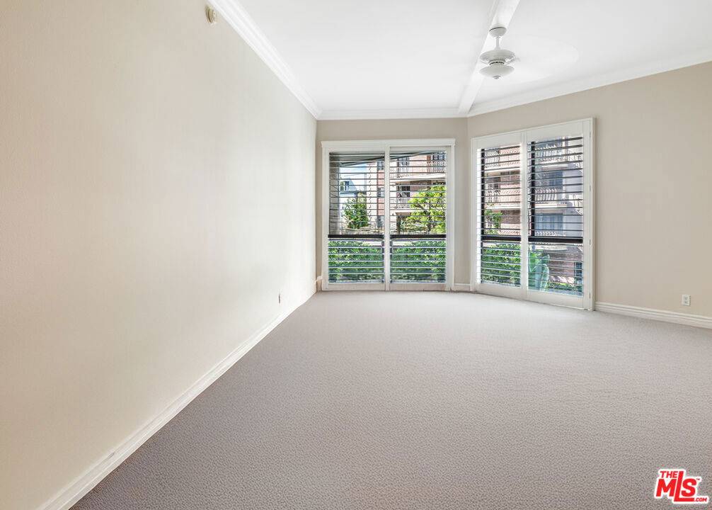 Los Angeles, CA 90049,11808 Dorothy ST #206