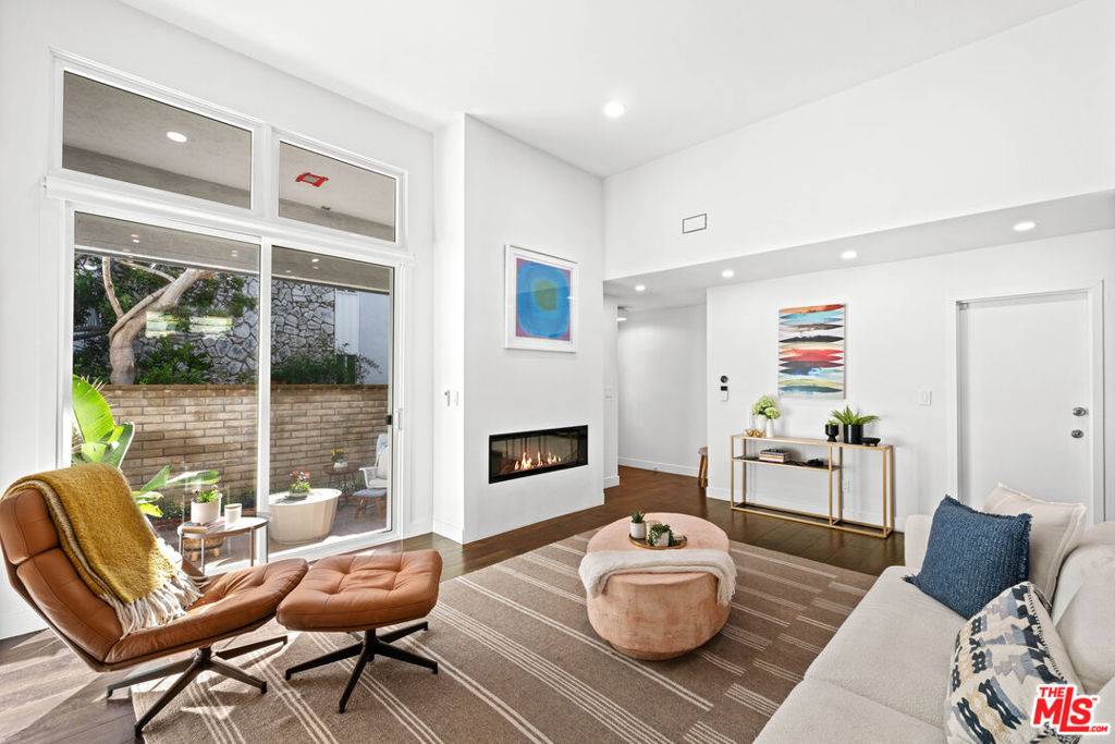 Marina Del Rey, CA 90292,4800 La Villa Marina #F