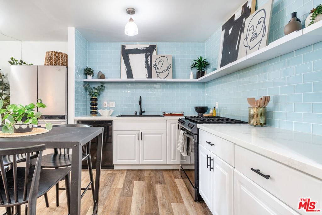 Beverly Hills, CA 90212,9950 Durant DR #406