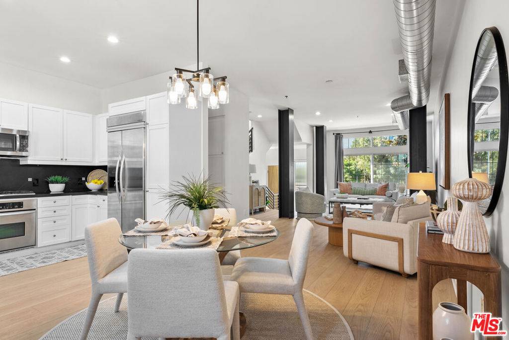 Playa Vista, CA 90094,5350 Playa Vista DR #14