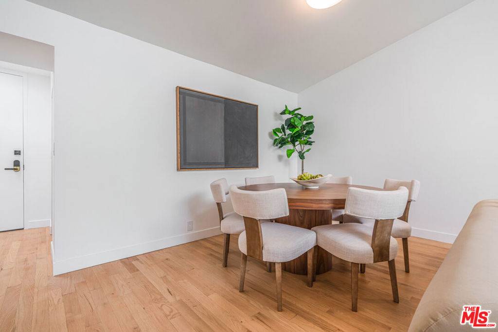 West Hollywood, CA 90069,8380 Waring AVE #308