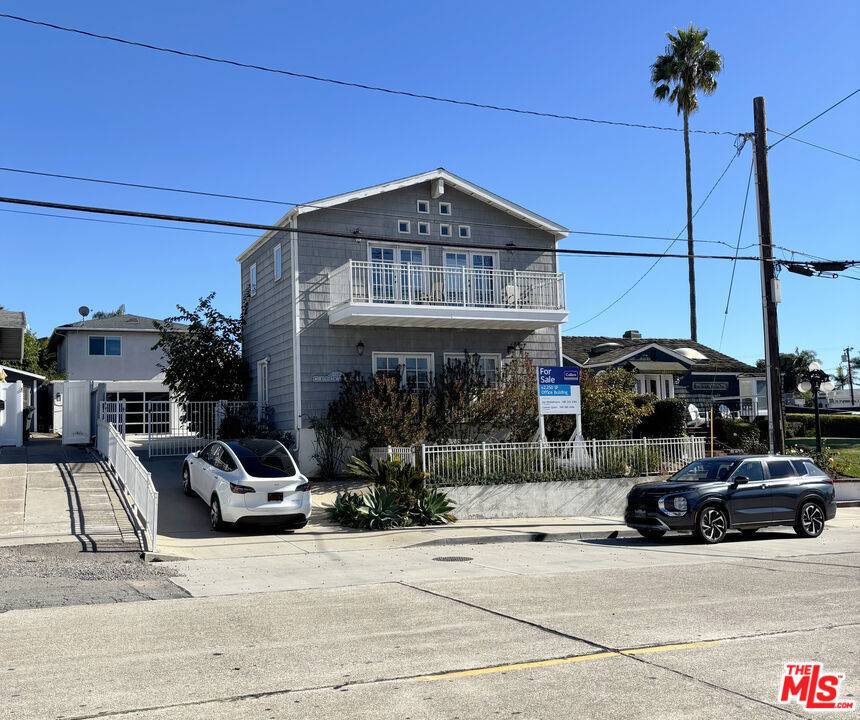 Newport Beach, CA 92663,428 N Newport