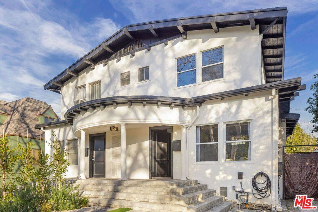 West Hollywood, CA 90046,1142 Poinsettia DR