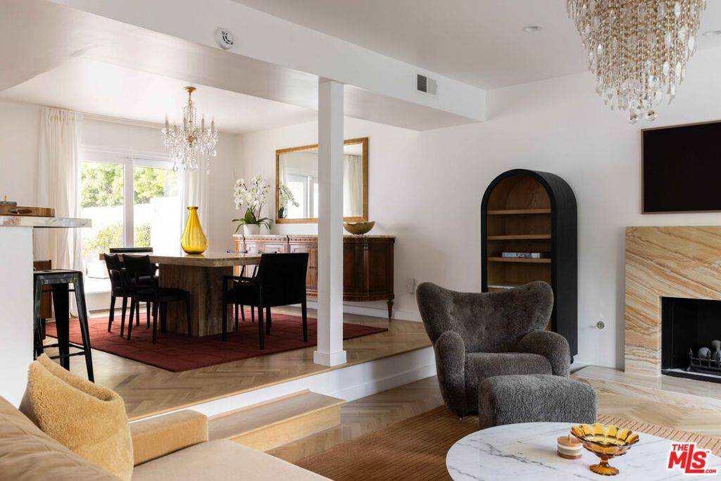 Beverly Hills, CA 90210,9809 Beeson DR