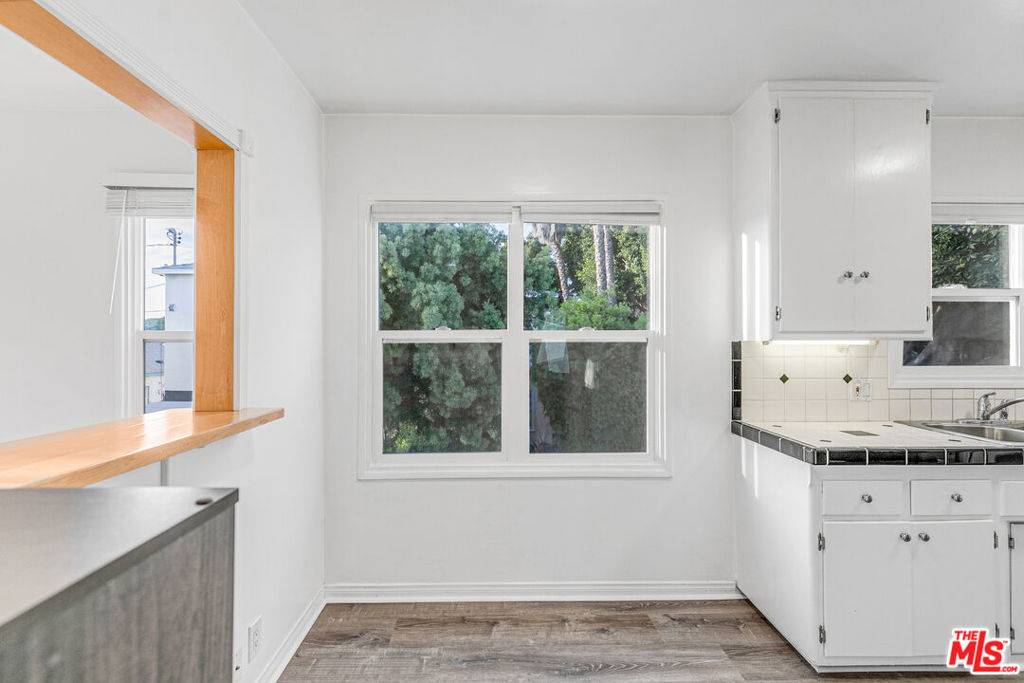 Santa Monica, CA 90405,1352 Ocean Park BLVD #F