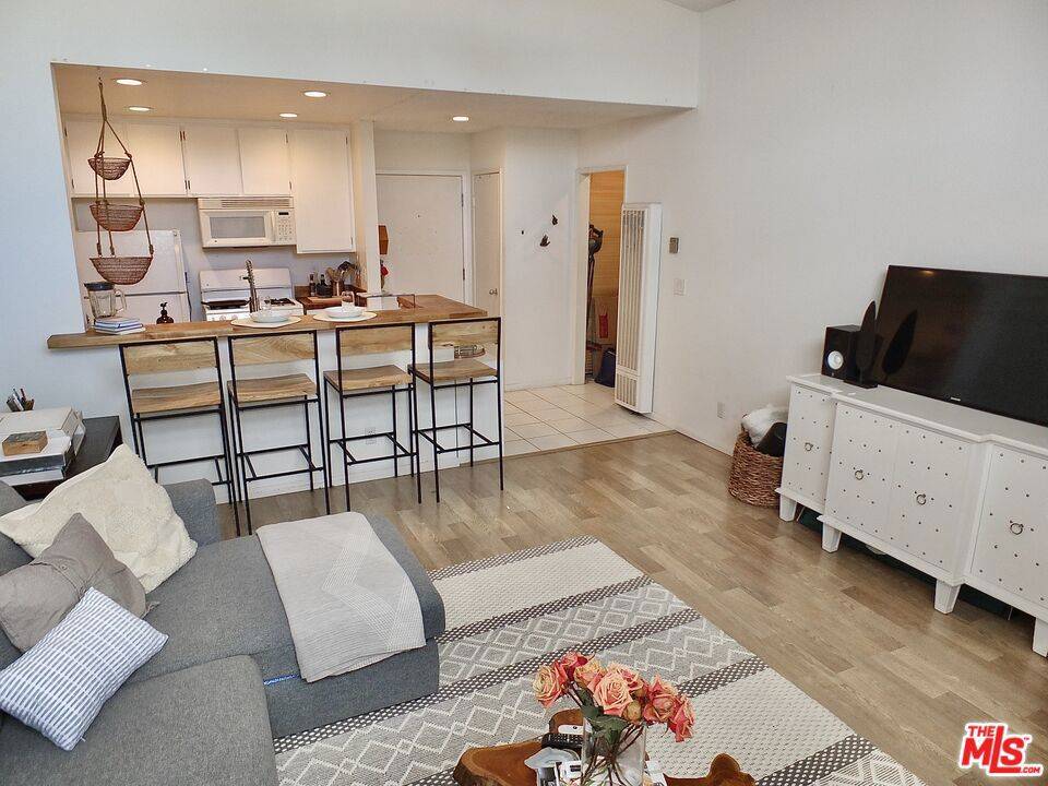 Torrance, CA 90502,826 Coriander DR #C