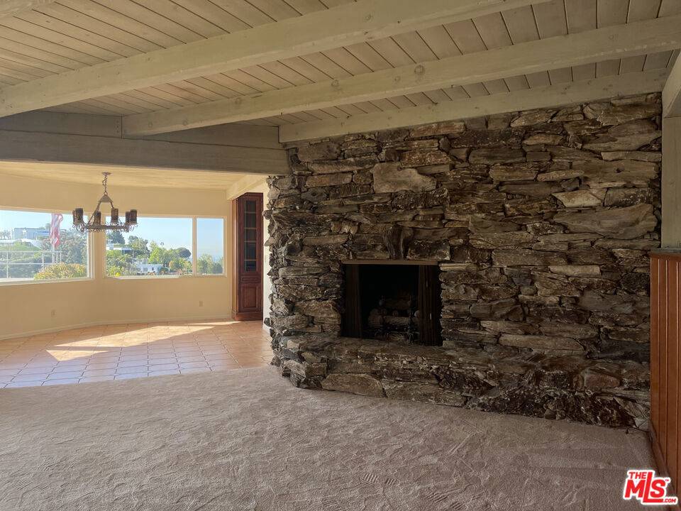 Los Angeles, CA 90077,10723 Stradella CT