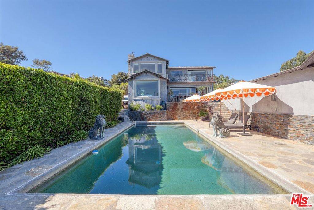 Beverly Hills, CA 90210,1300 Summitridge DR