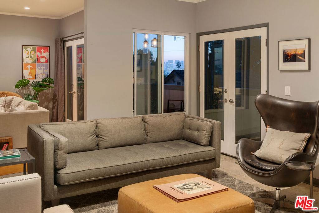 West Hollywood, CA 90069,1133 N Clark ST #103