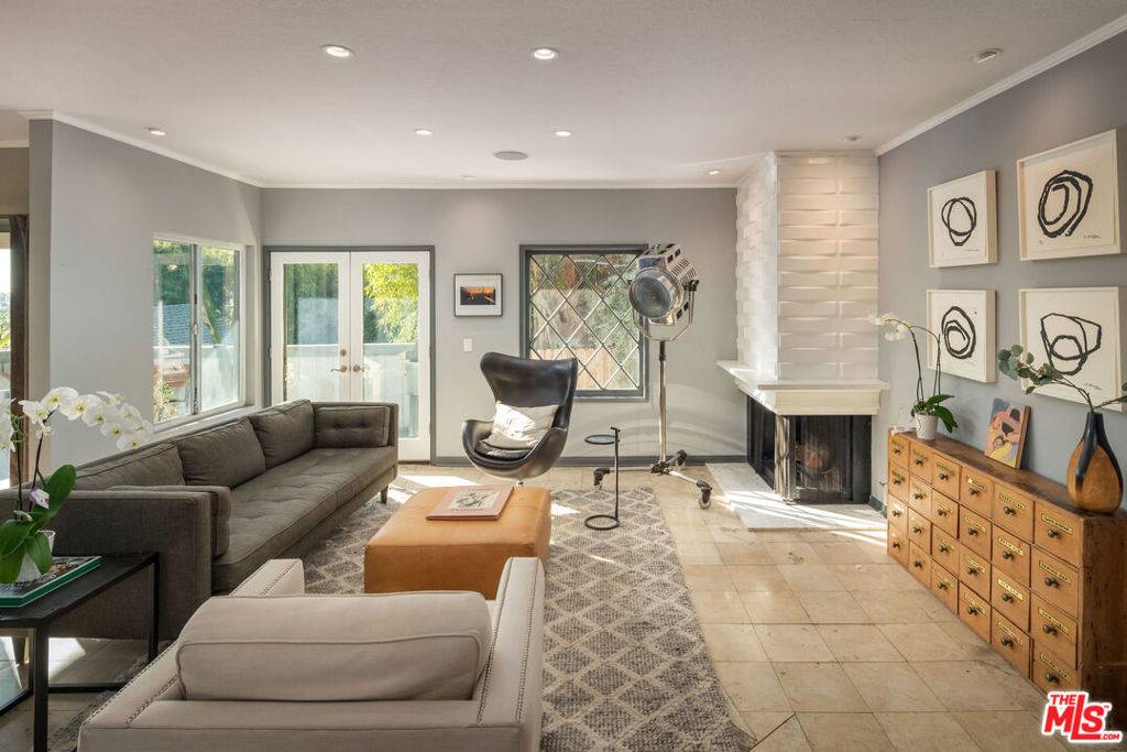 West Hollywood, CA 90069,1133 N Clark ST #103