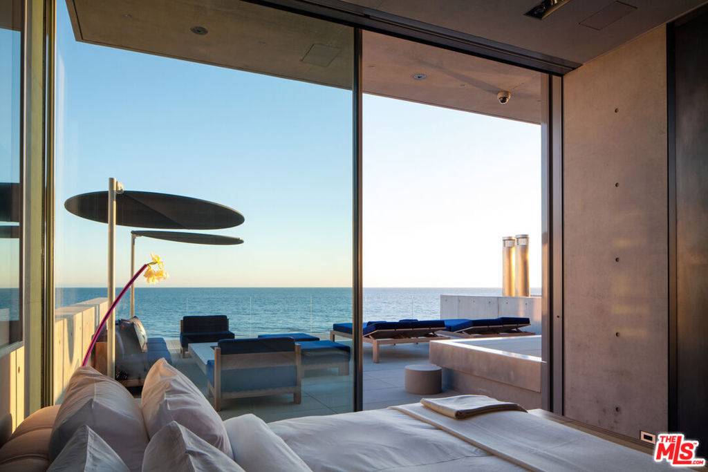 Malibu, CA 90265,24844 Malibu RD