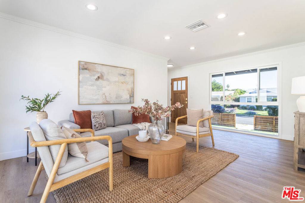 Sylmar, CA 91342,14365 Berg ST