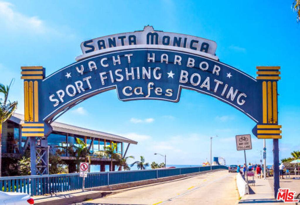 Santa Monica, CA 90405,2101 Ocean AVE #1