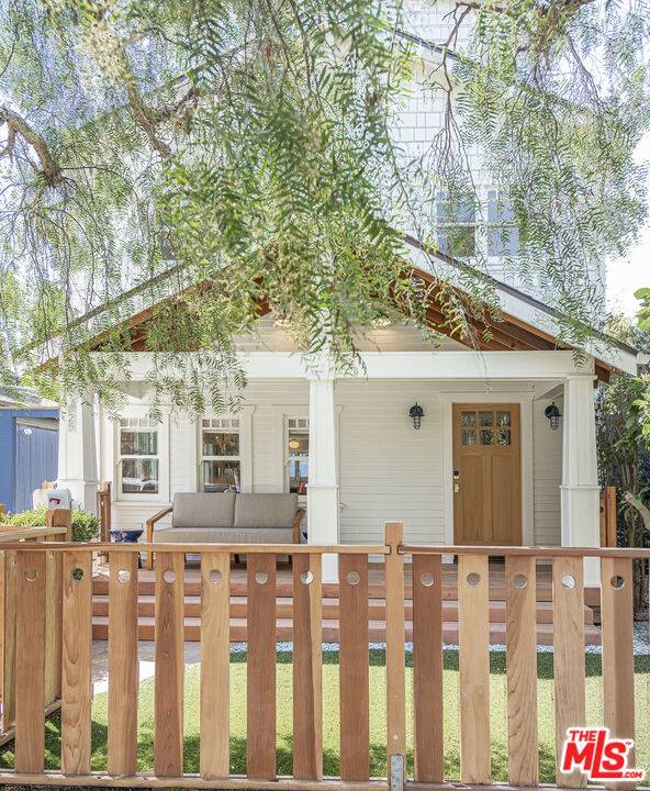 Venice, CA 90291,825 Superba AVE