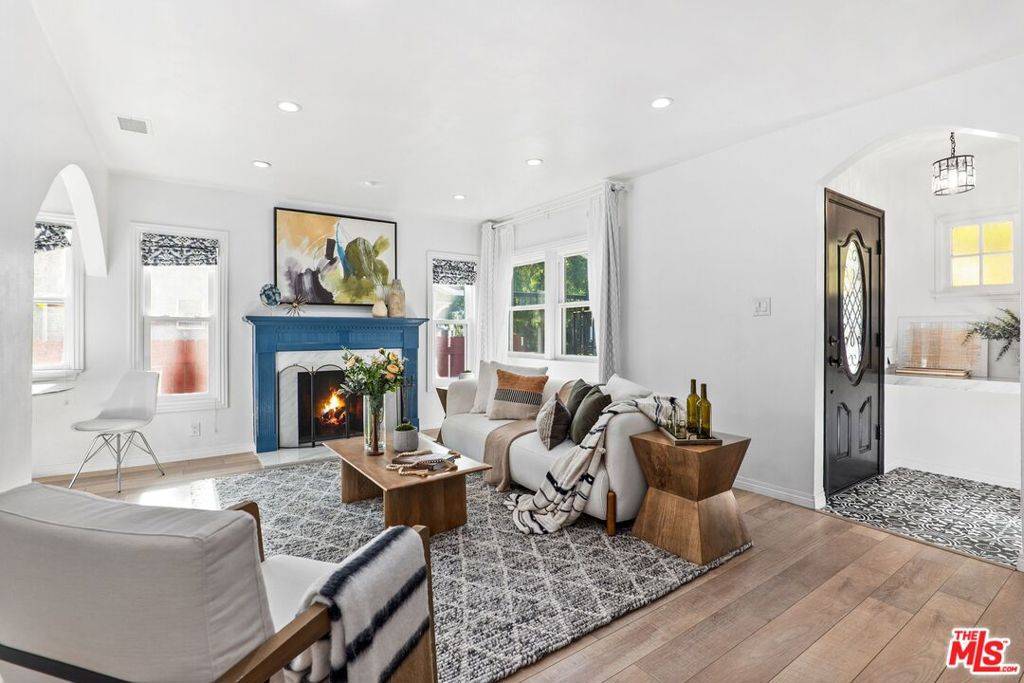 Culver City, CA 90232,3552 Schaefer ST