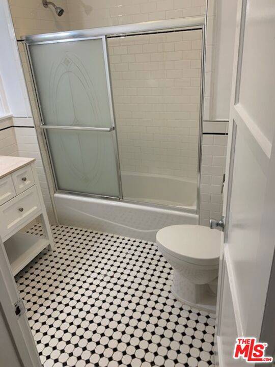 Beverly Hills, CA 90212,312 S Reeves DR #E