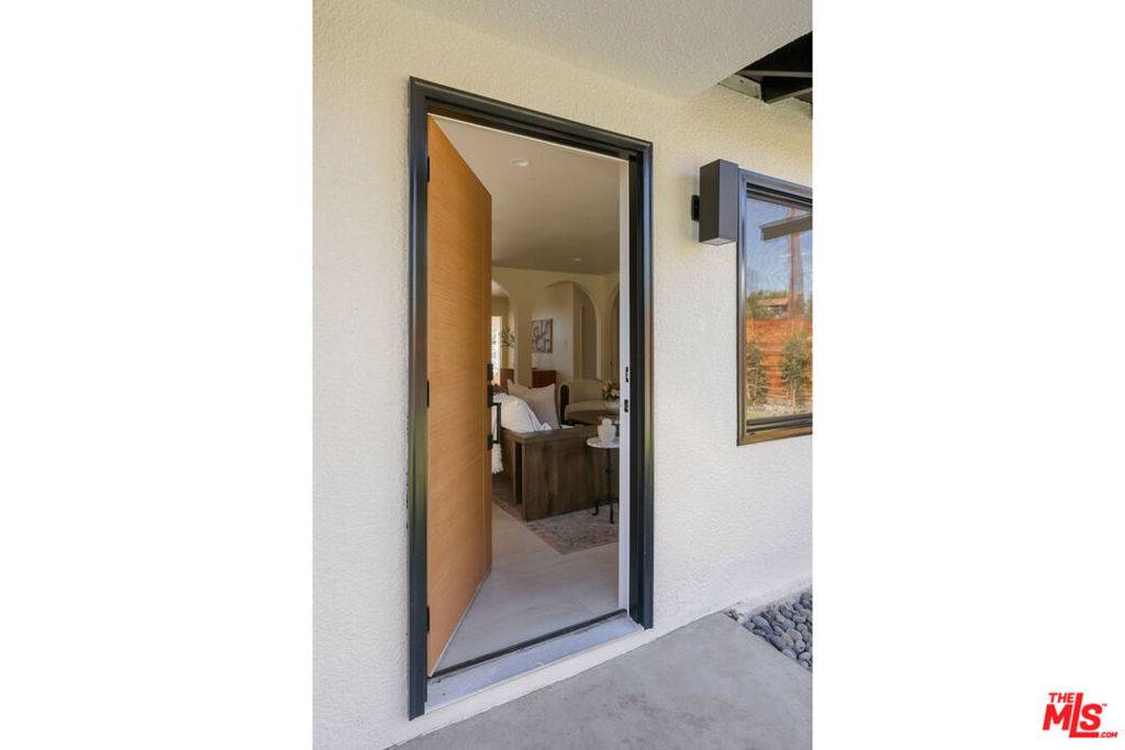 Los Angeles, CA 90065,4190 York BLVD