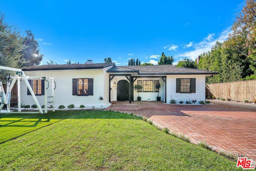 Beverly Hills, CA 90210,629 N Rexford DR