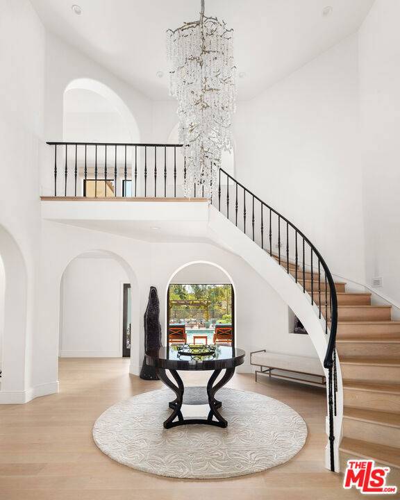 Malibu, CA 90265,28820 Grayfox ST