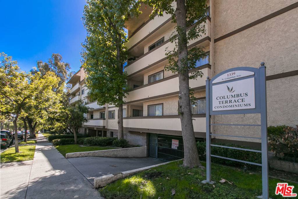 Glendale, CA 91202,1339 N Columbus AVE #304