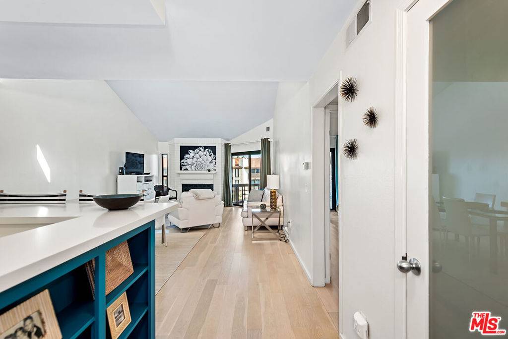 Playa Del Rey, CA 90293,8600 Tuscany AVE #419