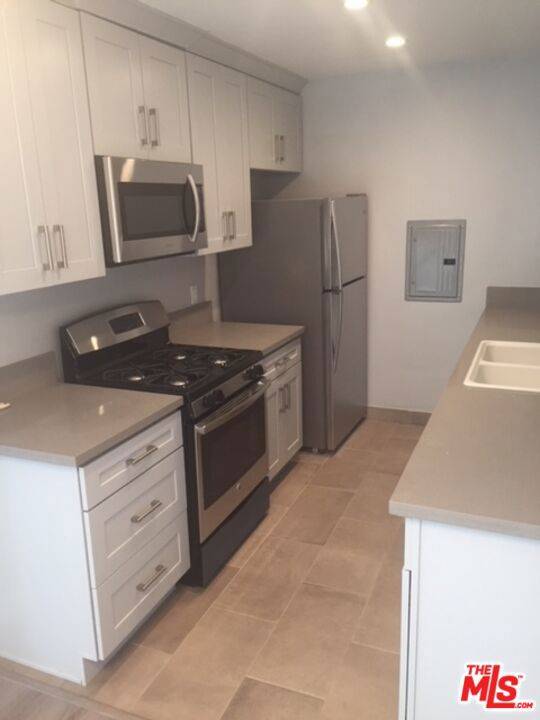 Santa Monica, CA 90403,1106 22nd ST #D