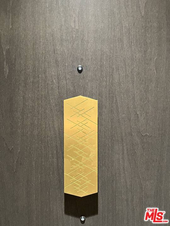 Los Angeles, CA 90017,889 Francisco ST #701