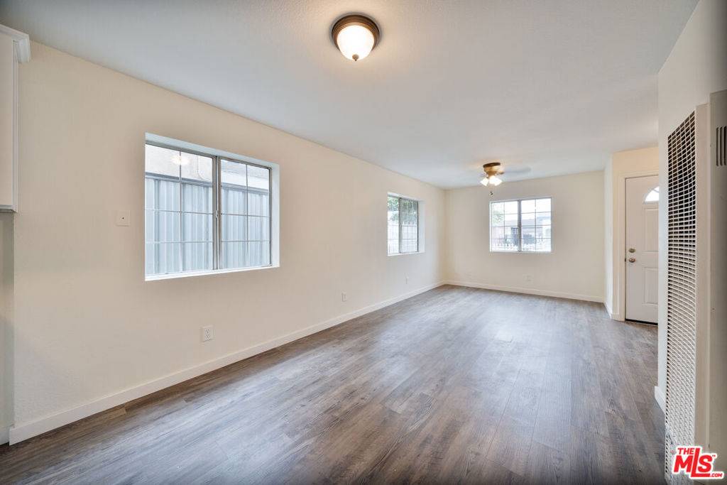 Los Angeles, CA 90003,7510 Avalon BLVD #7512