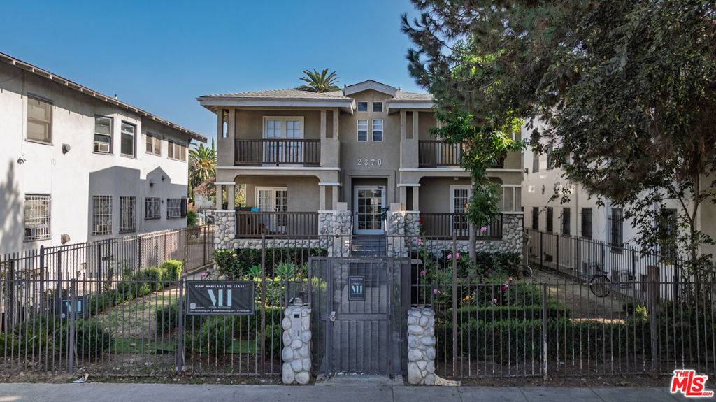 Los Angeles, CA 90007,2370 Portland ST