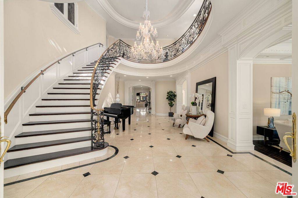 Westlake Village, CA 91362,3855 Brunston CT