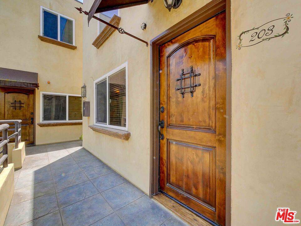 Studio City, CA 91604,4128 Whitsett AVE #203