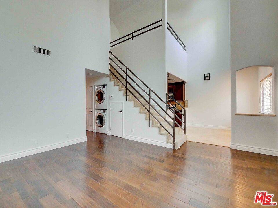 Studio City, CA 91604,4128 Whitsett AVE #203