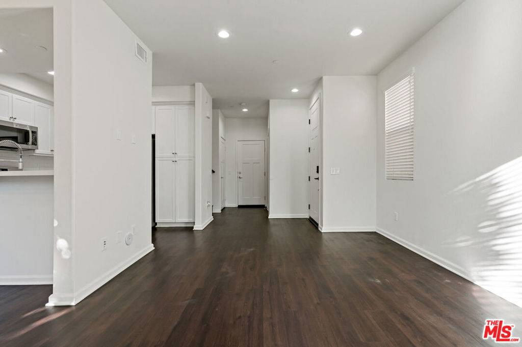 Sylmar, CA 91342,12259 Lima WAY